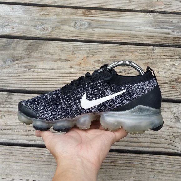 Women Size 9.5 / Size 8 Men Nike Air VaporMax Flyknit 3 Oreo Running Sneakers - Picture 4 of 8